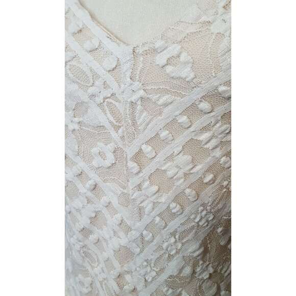 Olive Tree Lace Crochet Romper Women's Size S Shorts Jumper Sleeveless Cream - Picture 3 of 8